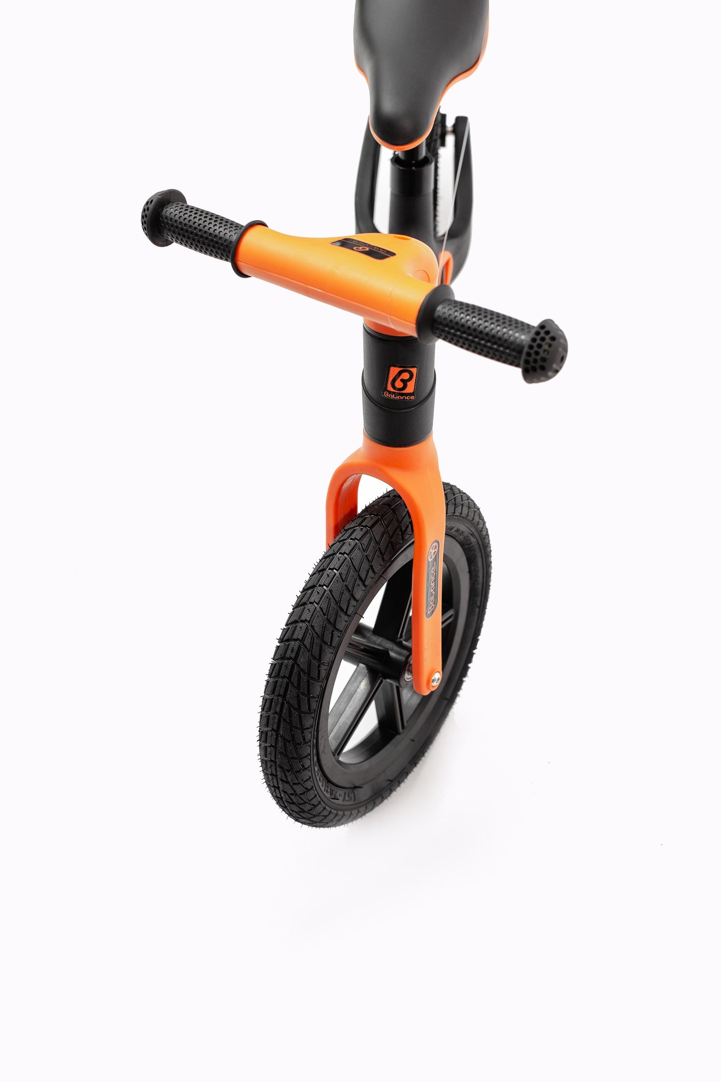 Skrejritenis BALANCE "melns"