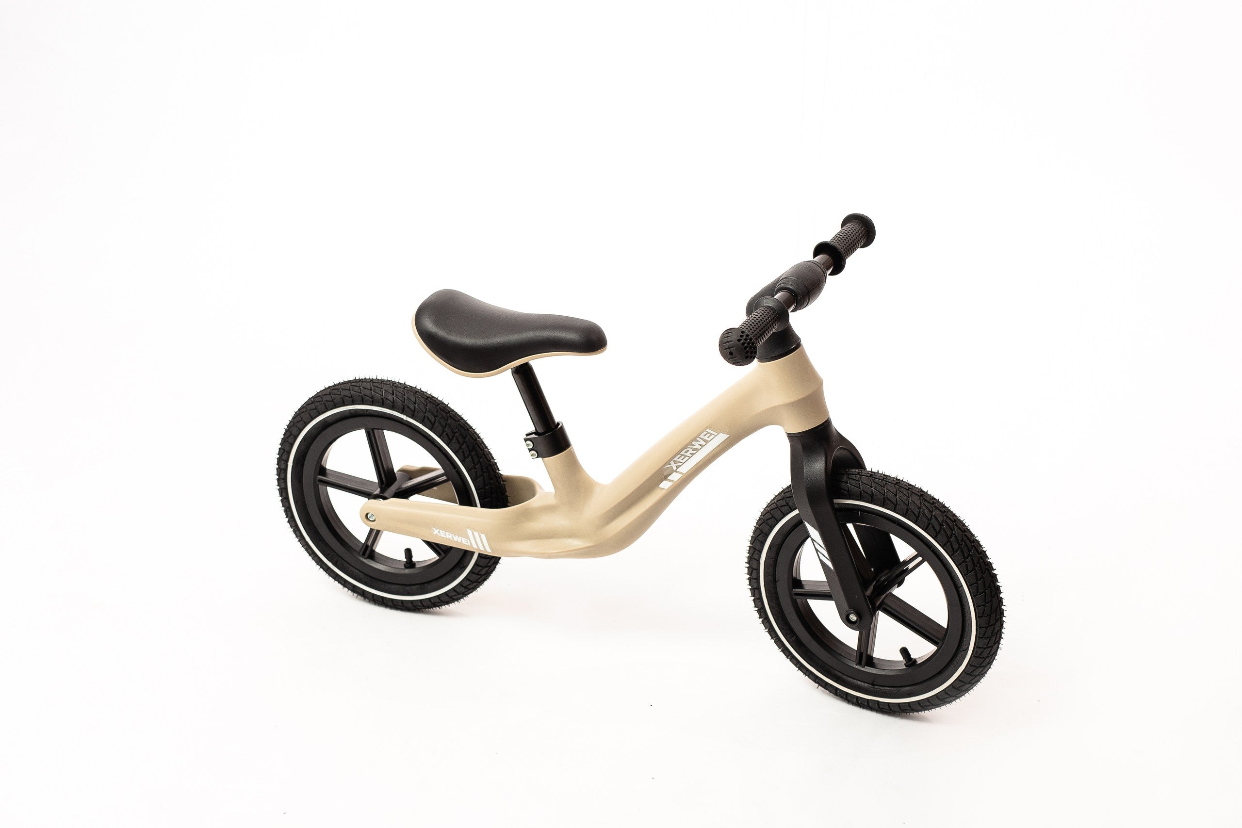 Skrejritenis XERWEI "bēšs"