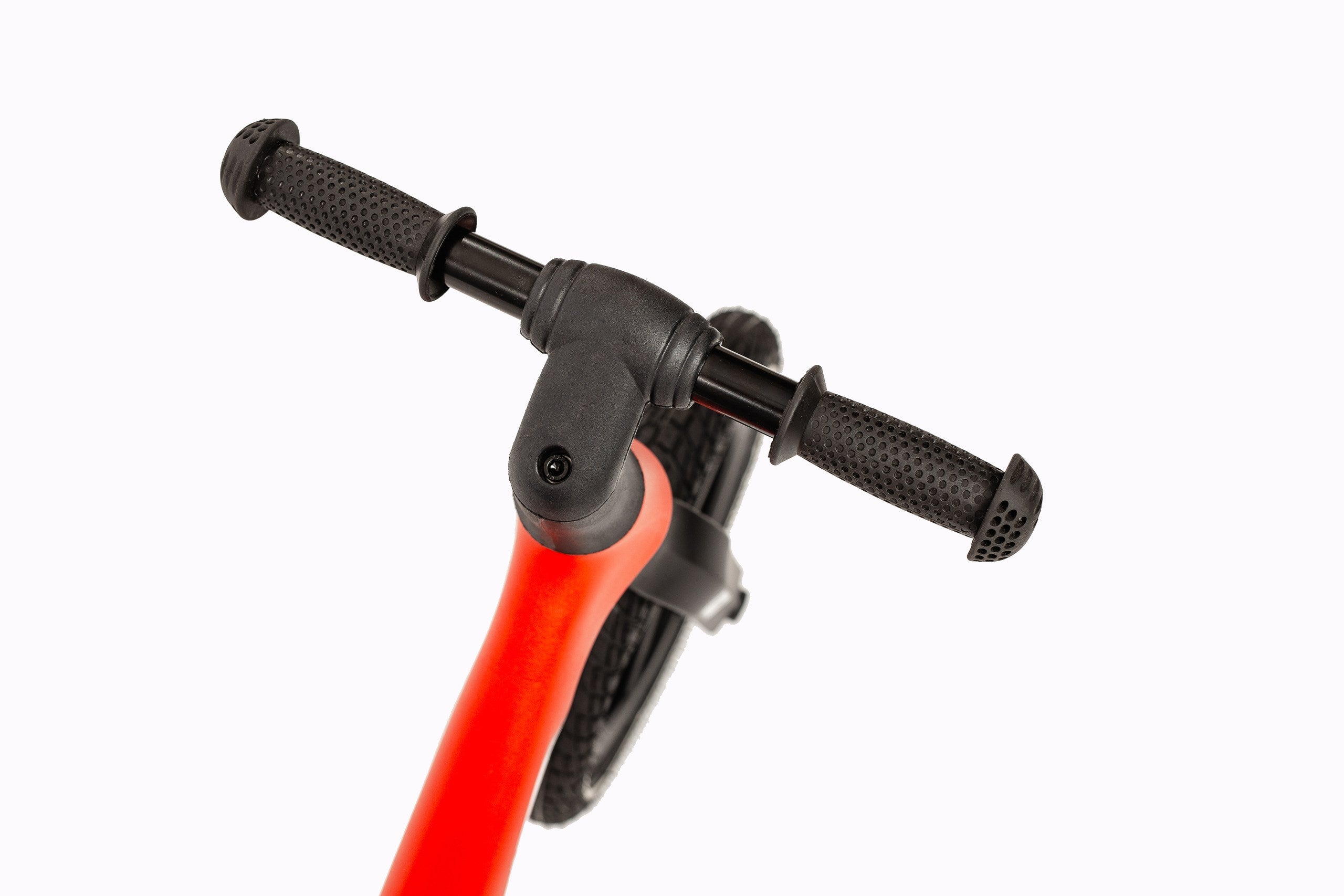 Skrejritenis XERWEI "sarkans"