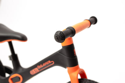 Skrejritenis BALANCE "melns"