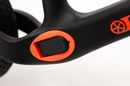 Skrejritenis BALANCE "melns"